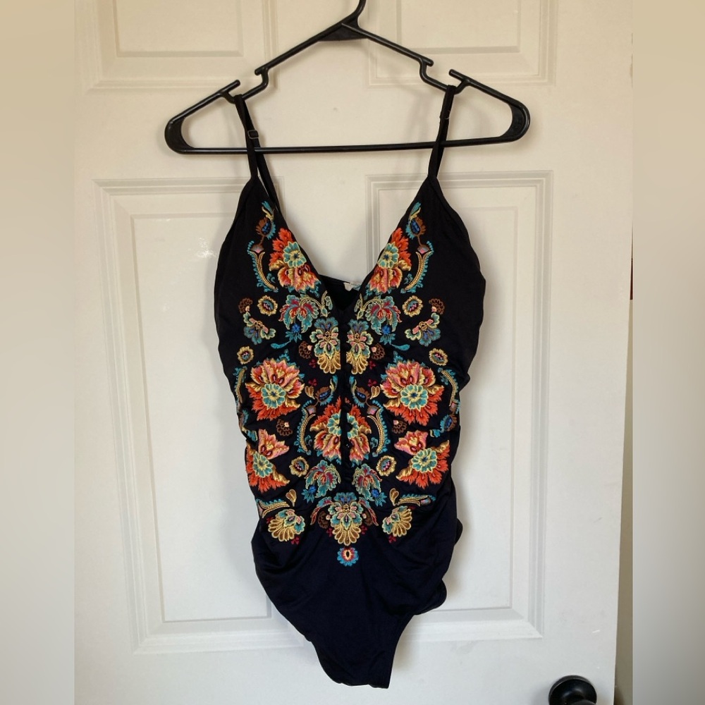 Sundance Black Floral One Piece Swimsuit size Large
